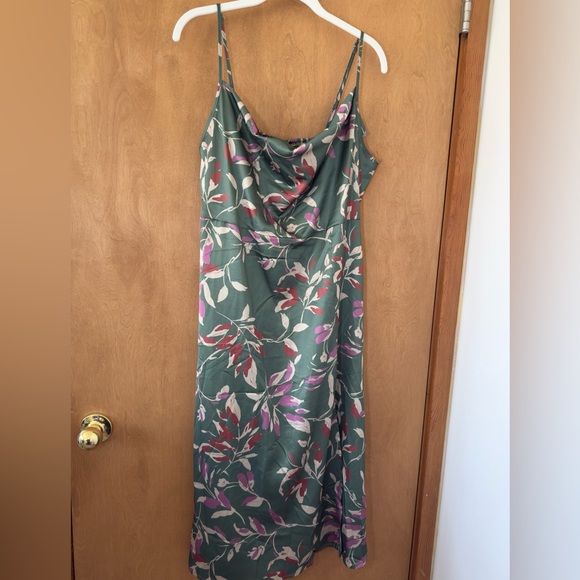 SHEIN Satin Cami Dress - Picture 2 of 8